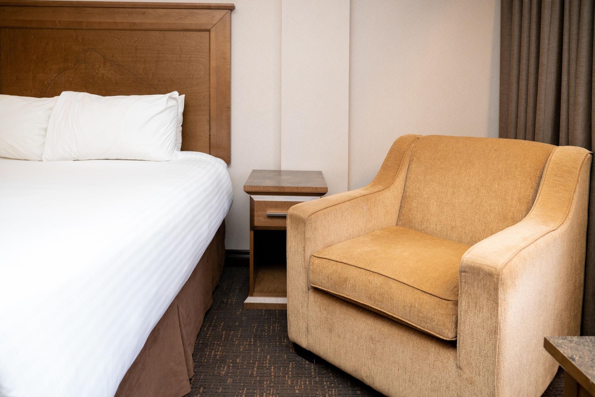 เดอะ รันเดิลสโตน ลอดจ์ Hotel แบมฟ์ ภายนอก รูปภาพ