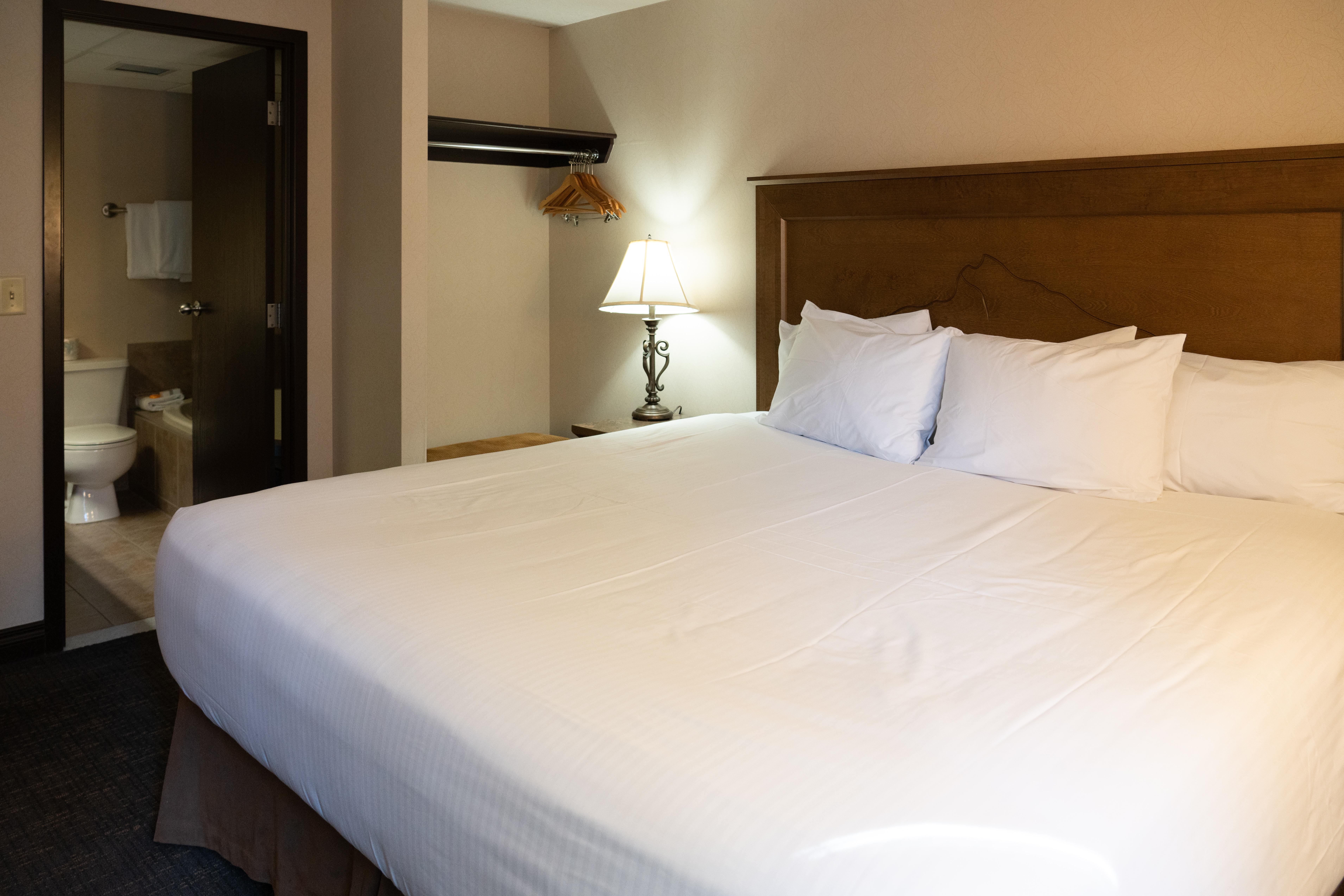 เดอะ รันเดิลสโตน ลอดจ์ Hotel แบมฟ์ ภายนอก รูปภาพ
