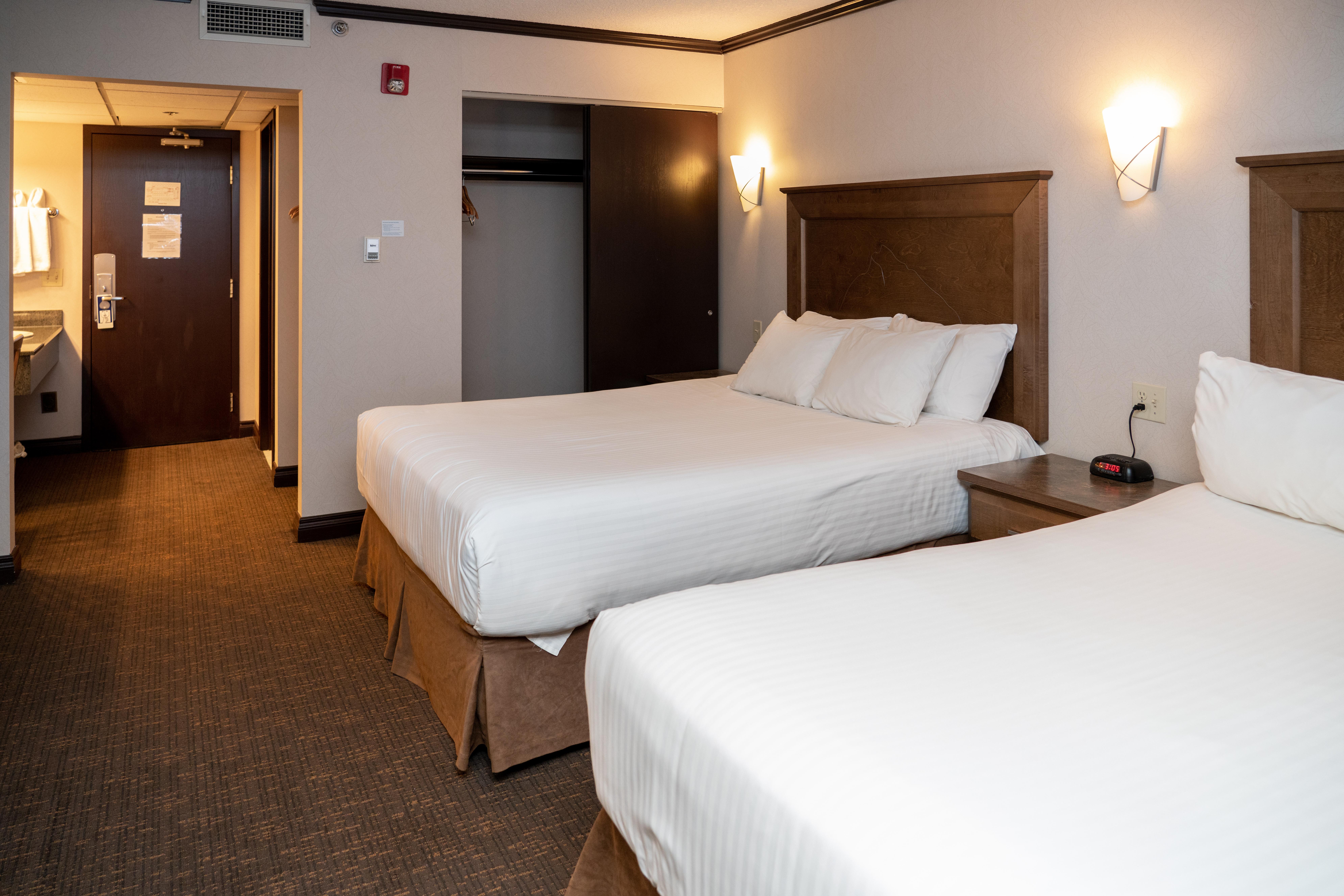 เดอะ รันเดิลสโตน ลอดจ์ Hotel แบมฟ์ ภายนอก รูปภาพ