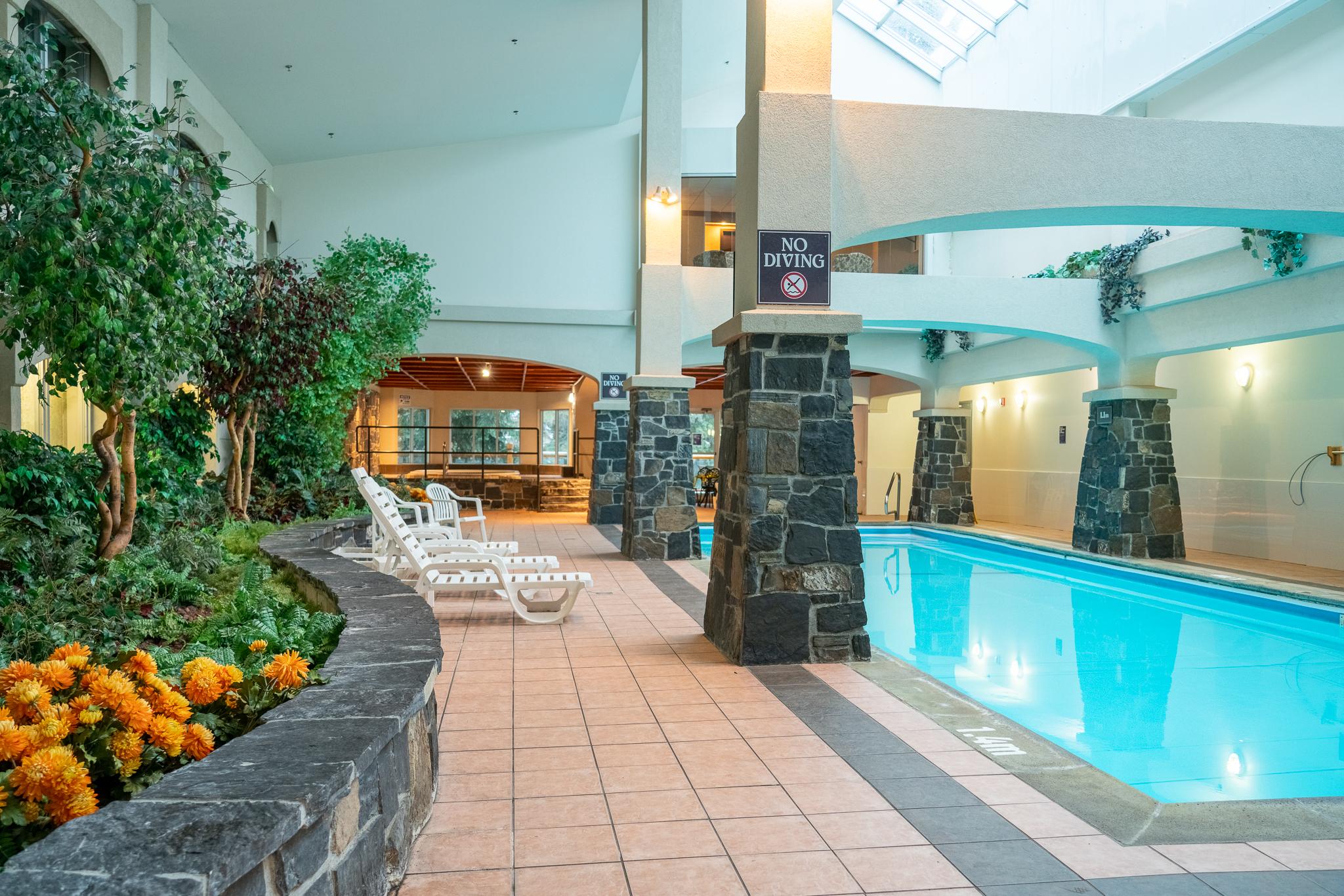 เดอะ รันเดิลสโตน ลอดจ์ Hotel แบมฟ์ ภายนอก รูปภาพ